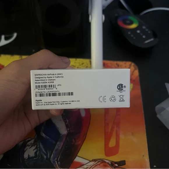 Apple AirPods 4 - Picture 7 of 8